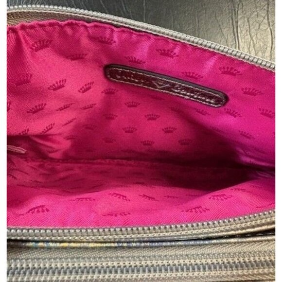 Juicy Couture Quilted Metallic Wristlet With Chain Strap & Pink Crown Lining - Picture 4 of 5